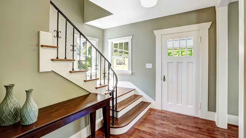 How to Paint Trim and Baseboards for a Crisp, Clean Finish